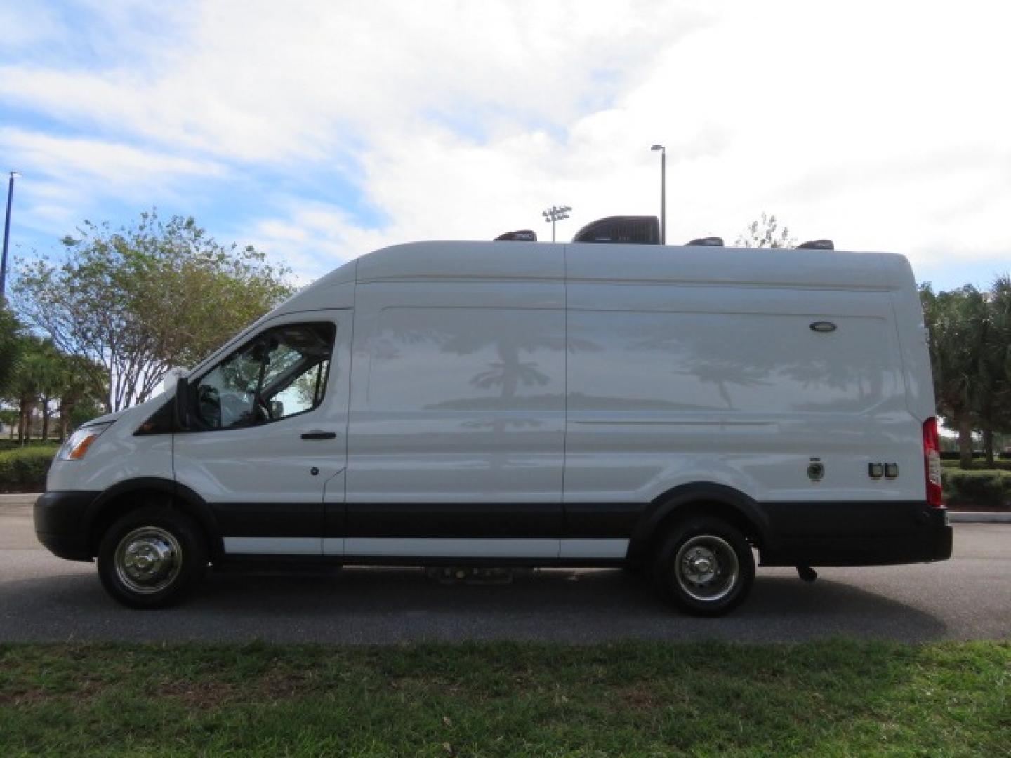 2019 White /Gray Ford Transit (1FTRS4XG0KK) , located at 4301 Oak Circle #19, Boca Raton, FL, 33431, (954) 561-2499, 26.388861, -80.084038 - 2019 Ford Transit T350 High Roof Extended Commercial Dog Grooming Van Wag-n-tails Dyna Groom Conversion fully equipped with everything you need to start your dog grooming business or add to your fleet. Mobile Dog Grooming Van Mobile Grooming Vehicle. Wag-N-Tails Conversion. This van is fully loaded - Photo#11